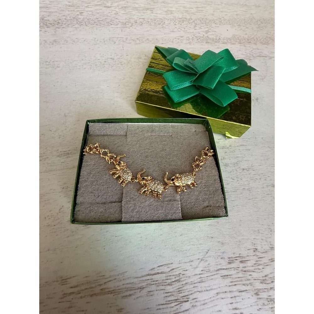NIB Gold Elephant Charm Bracelet